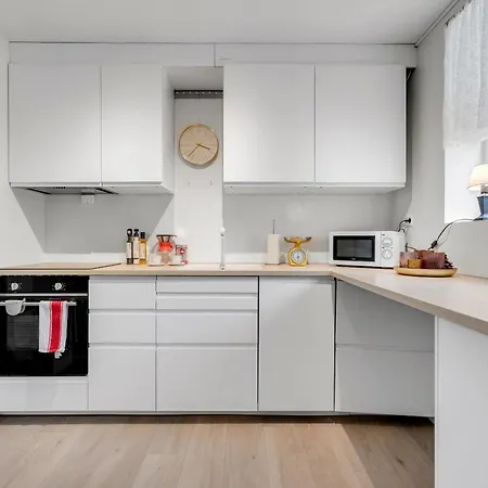 Center I Arctic Escape I Cozy Daire *